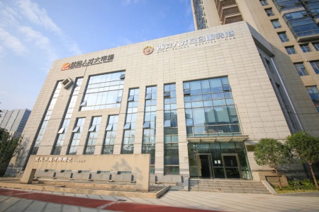 西安人才综合服务港“一站式”服务高层次人才